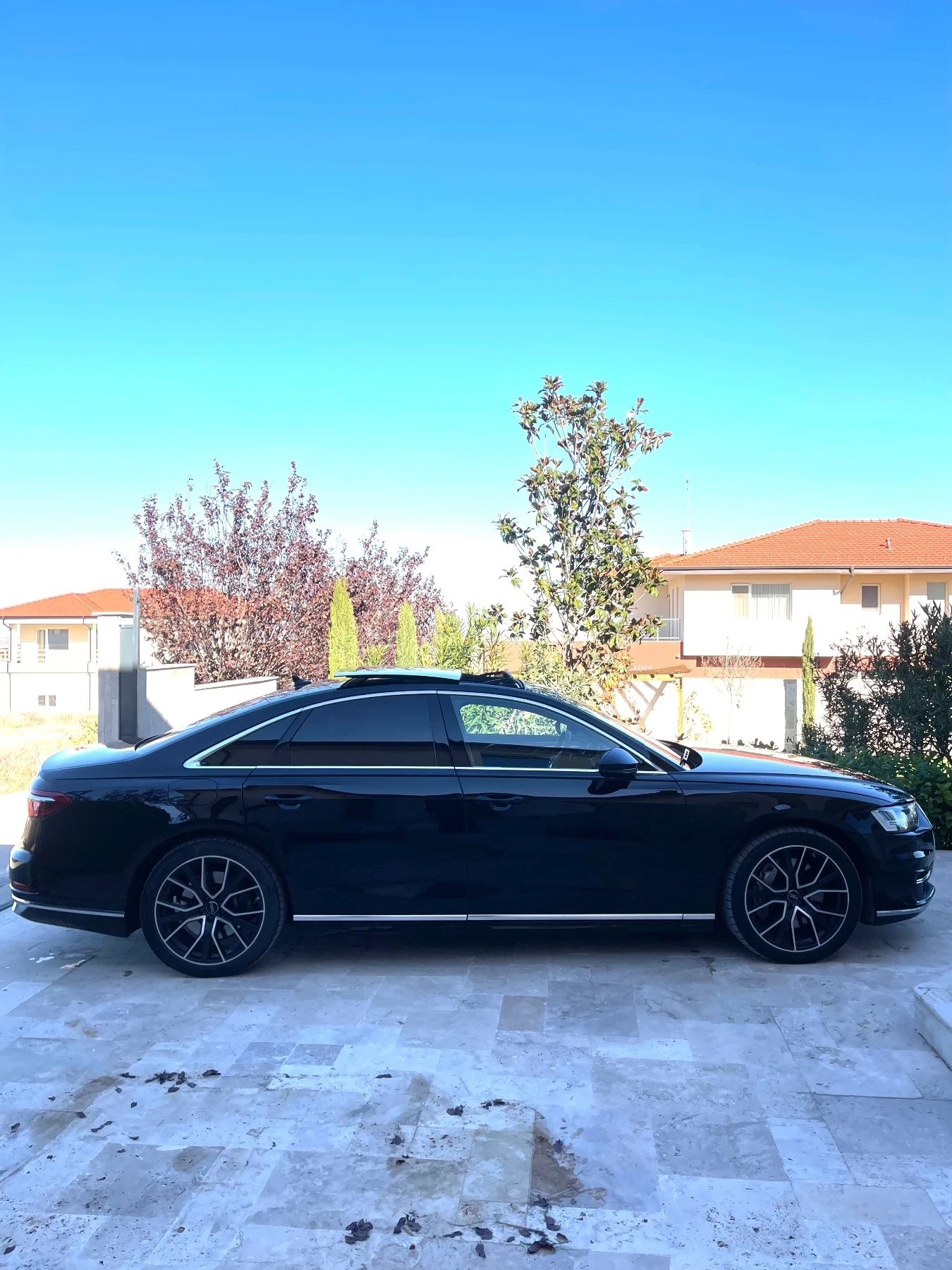 Audi A8  - изображение 3