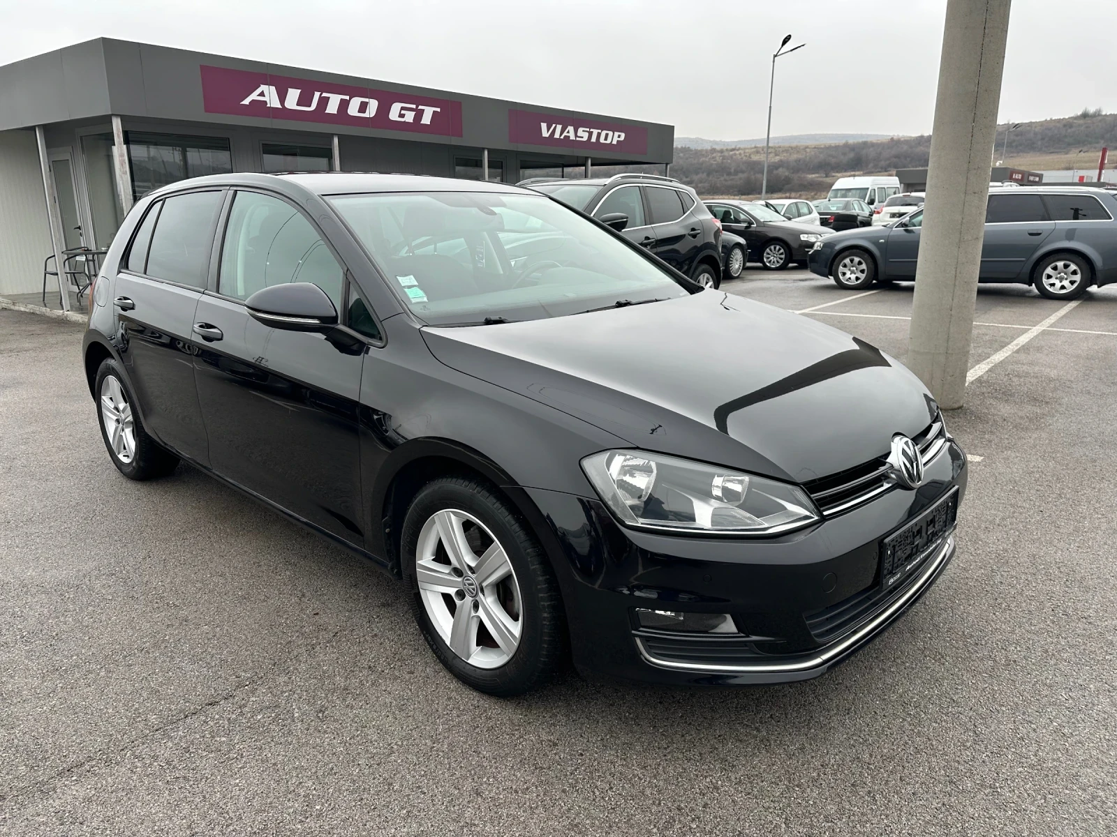 VW Golf 2.0 TDI Highline BlueMotion Tech ! - изображение 2