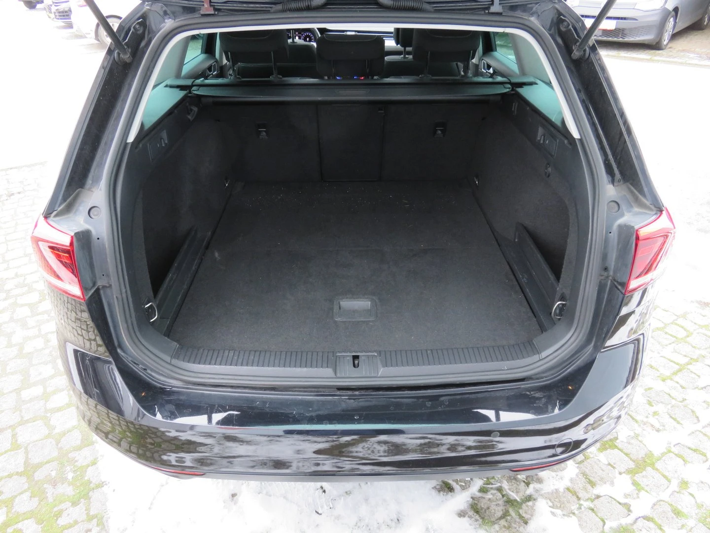 VW Passat VW Passat Var. Business 2.0TDI SCR 4MOT DSG | Mobile.bg � ����������� 6