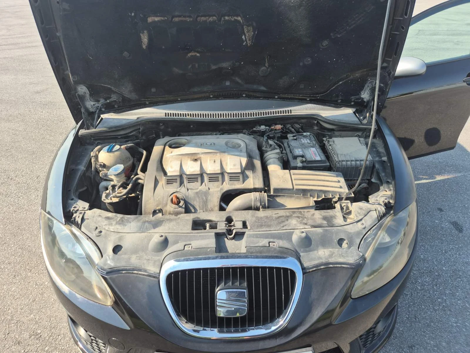 Seat Leon FR  170 к.с. дизел 2007 г., снимка 8 - Автомобили и джипове - 53775138