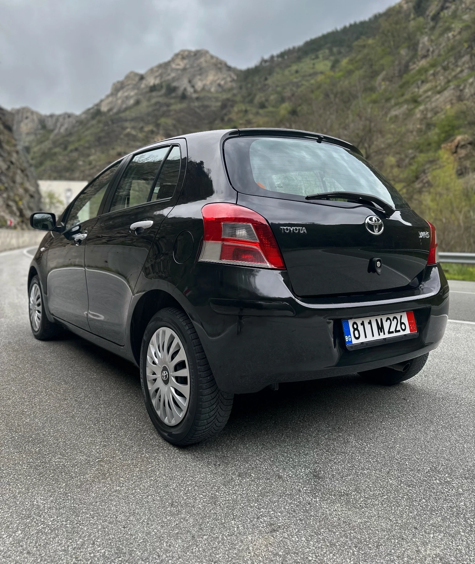 Toyota Yaris 1.33 DUAL VVT-i, снимка 5 - Автомобили и джипове - 53774548