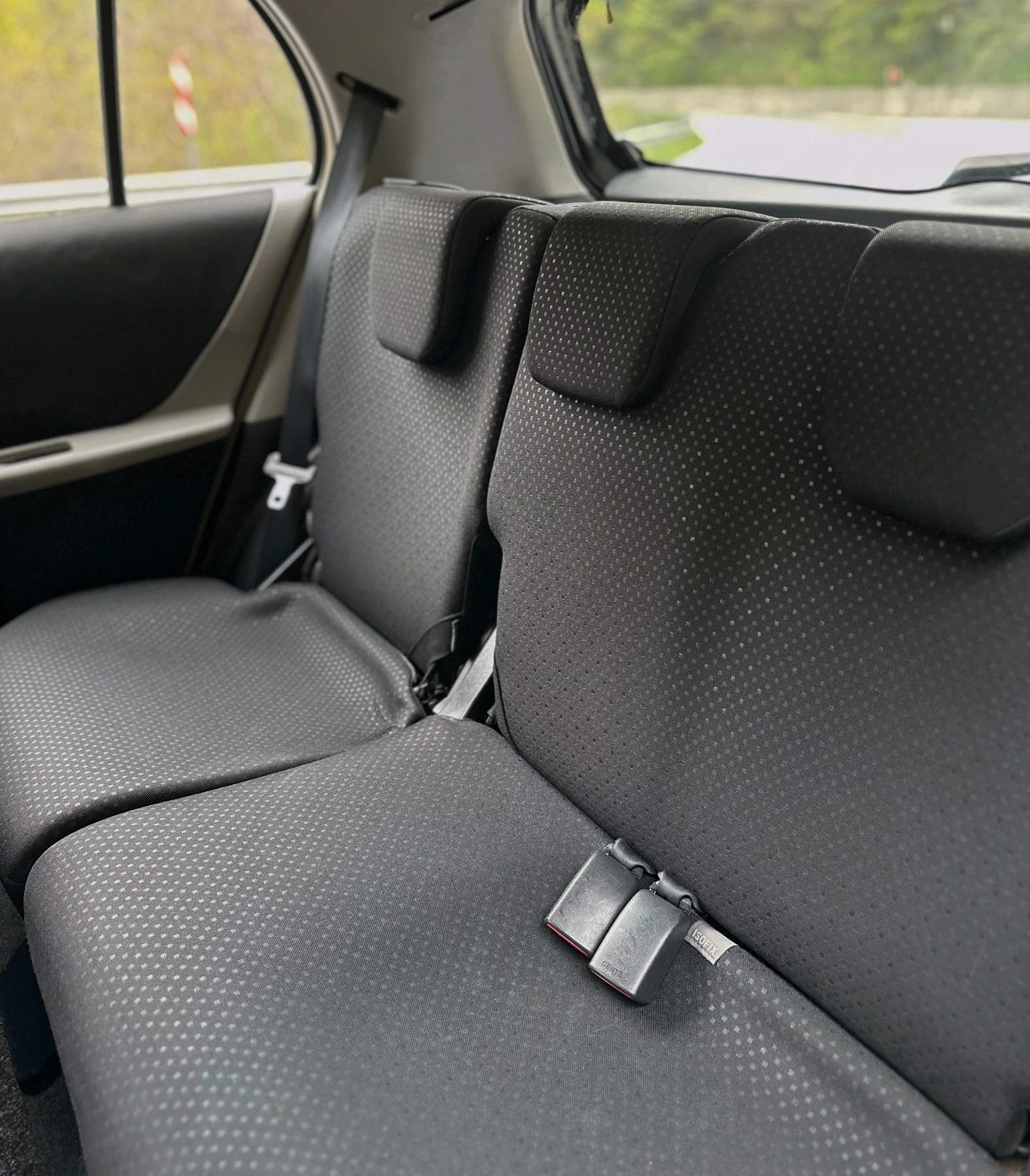 Toyota Yaris 1.33 DUAL VVT-i, снимка 9 - Автомобили и джипове - 53774548