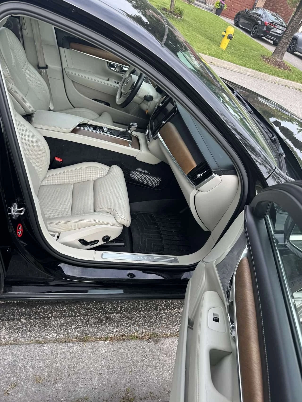Volvo S90 * Inscription * Фиксирана цена до БГ * CARFAX * , снимка 11 - Автомобили и джипове - 54638239