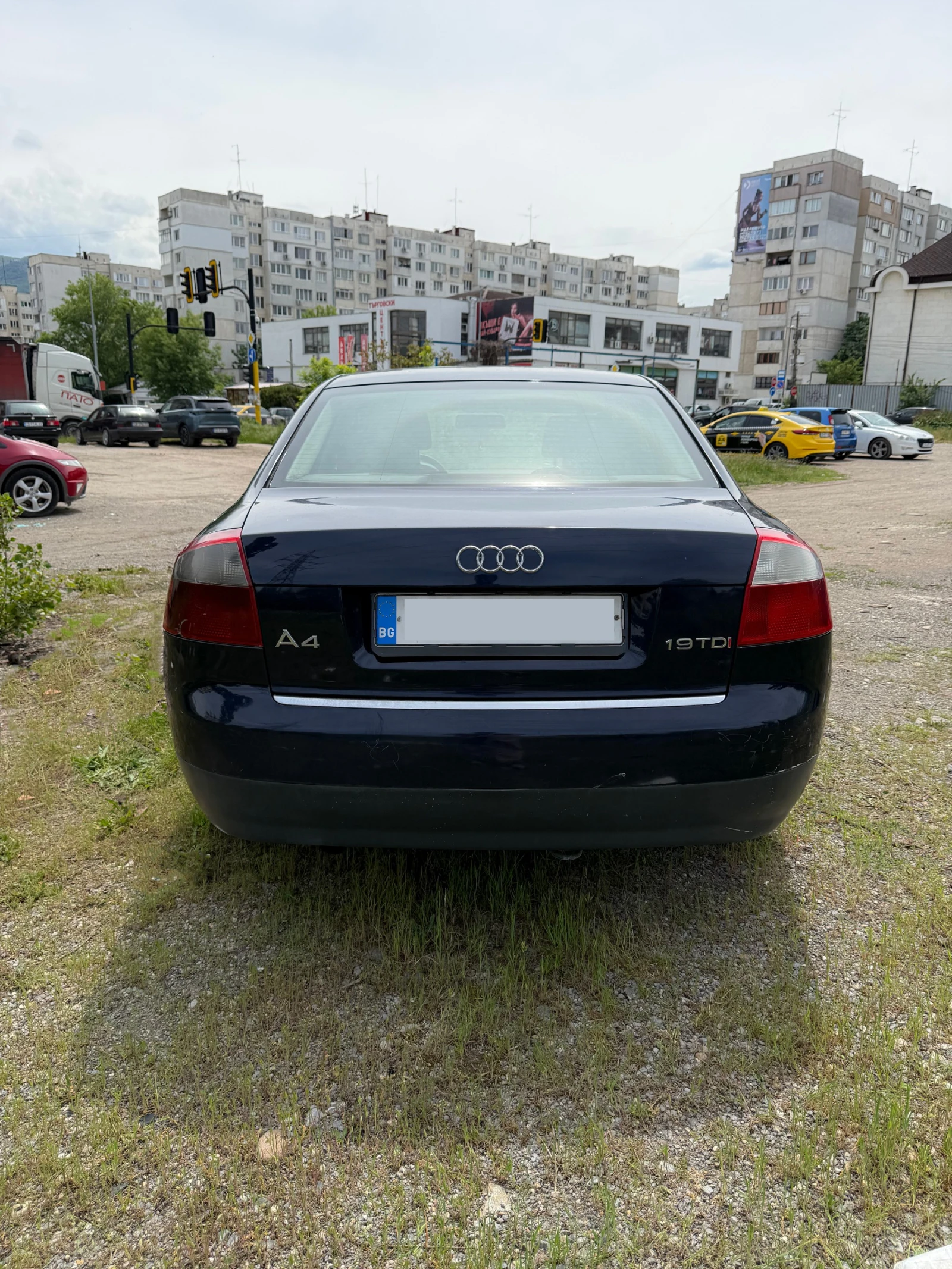 Audi A4, снимка 2 - Автомобили и джипове - 54704686