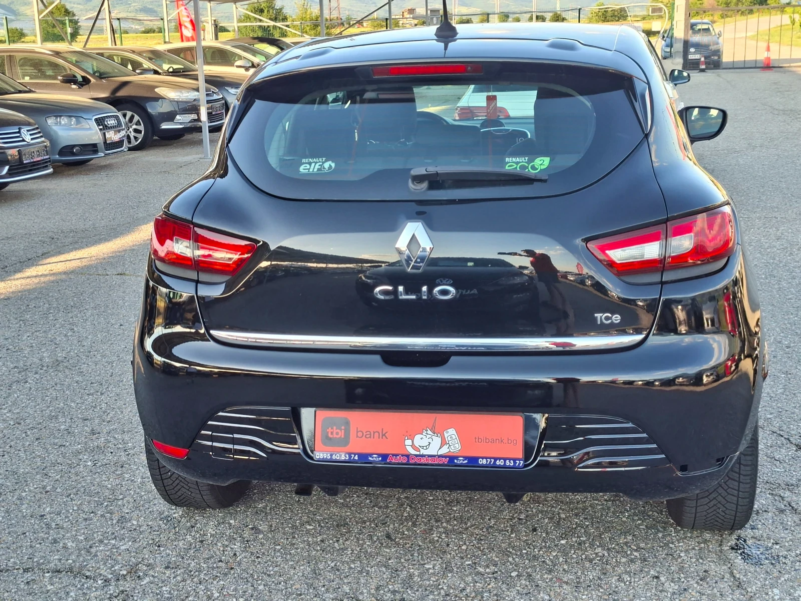 Renault Clio 0.9 tce, снимка 5 - Автомобили и джипове - 54803327