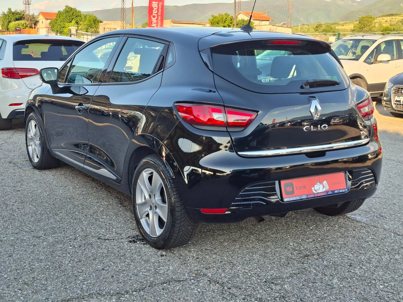 Renault Clio 0.9 tce, снимка 6 - Автомобили и джипове - 54803327