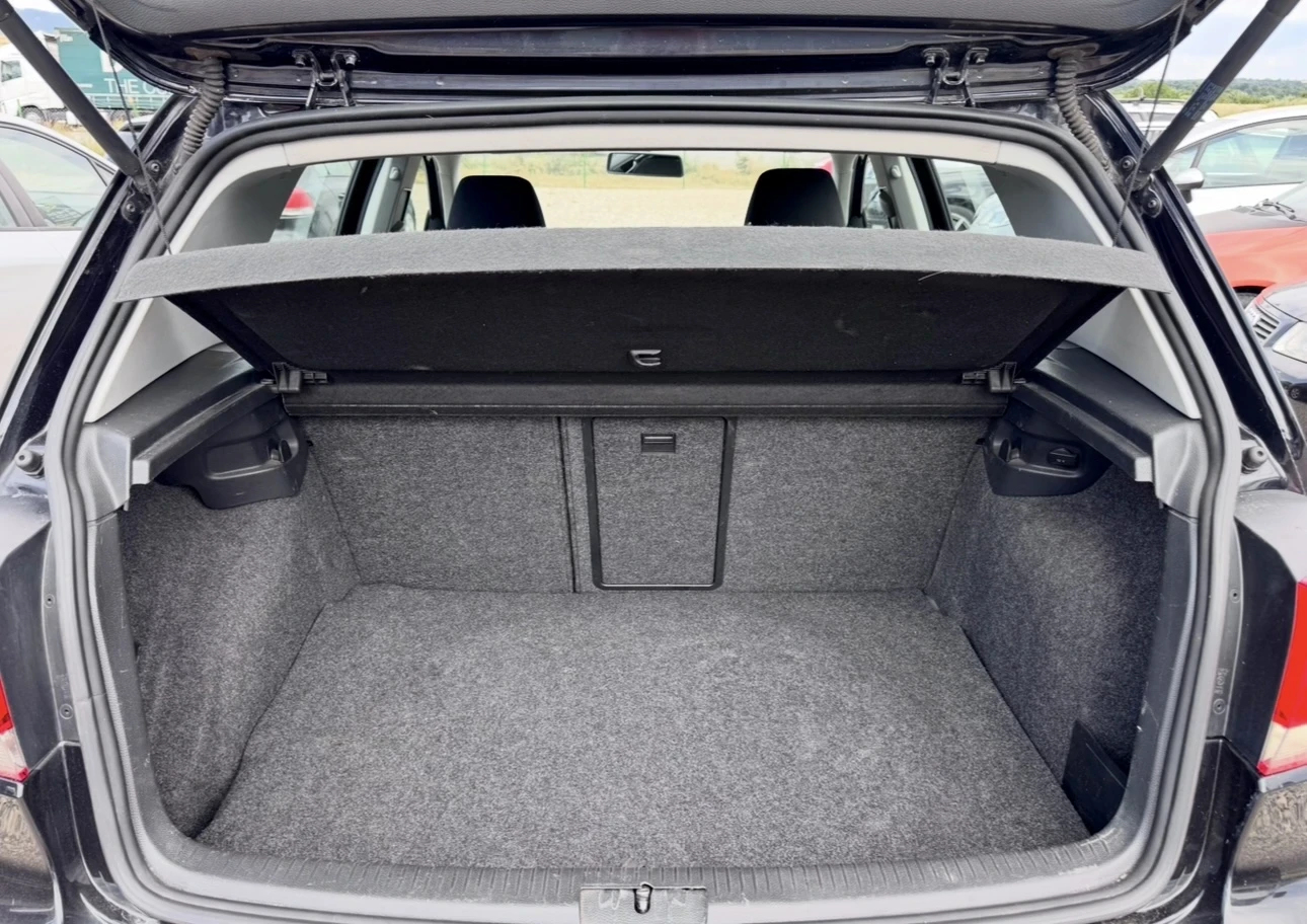 VW Golf 1.6i / ГАЗ !, снимка 12 - Автомобили и джипове - 55193899