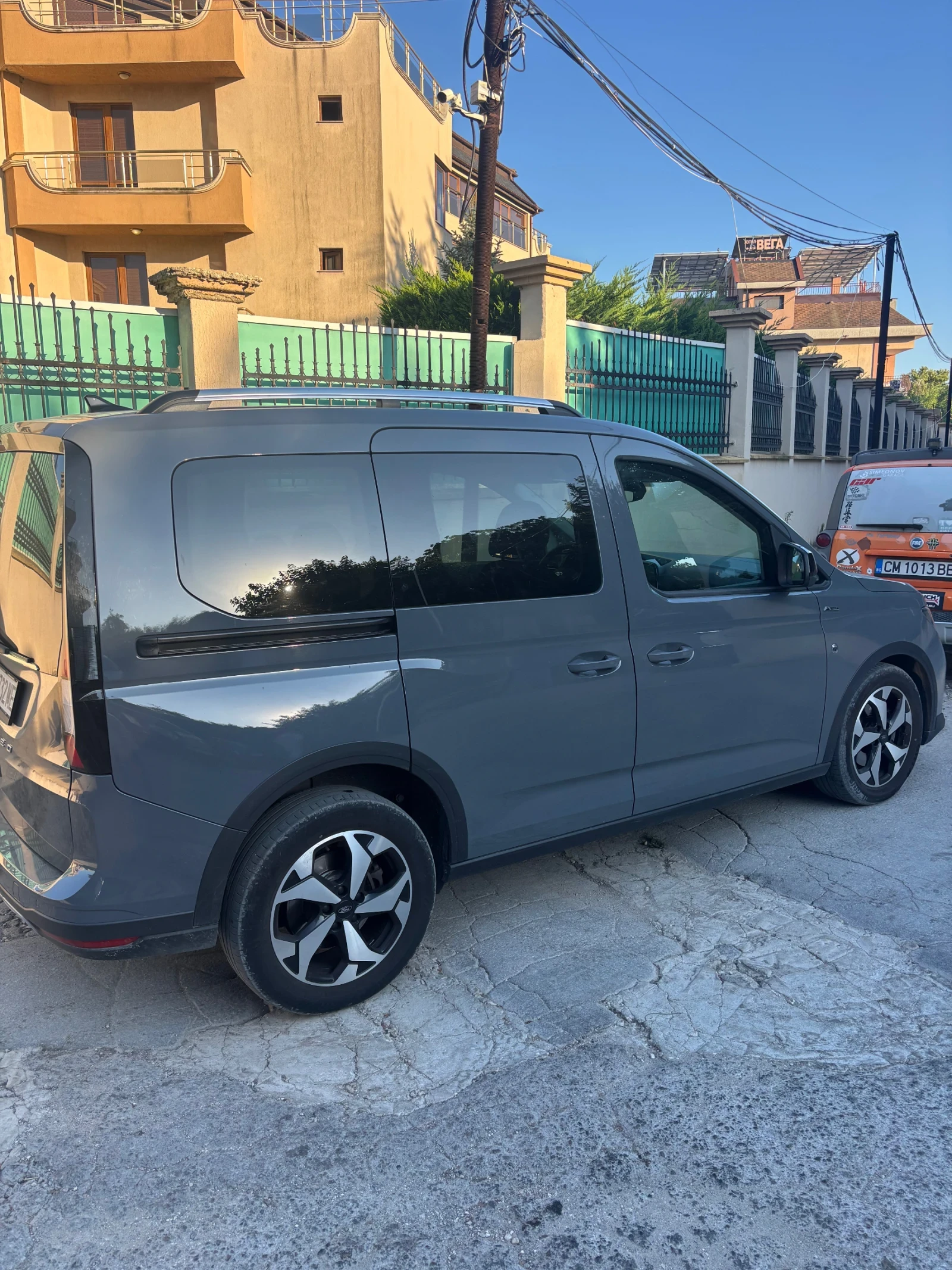 Ford Tourneo Connect, снимка 3 - Автомобили и джипове - 55517581