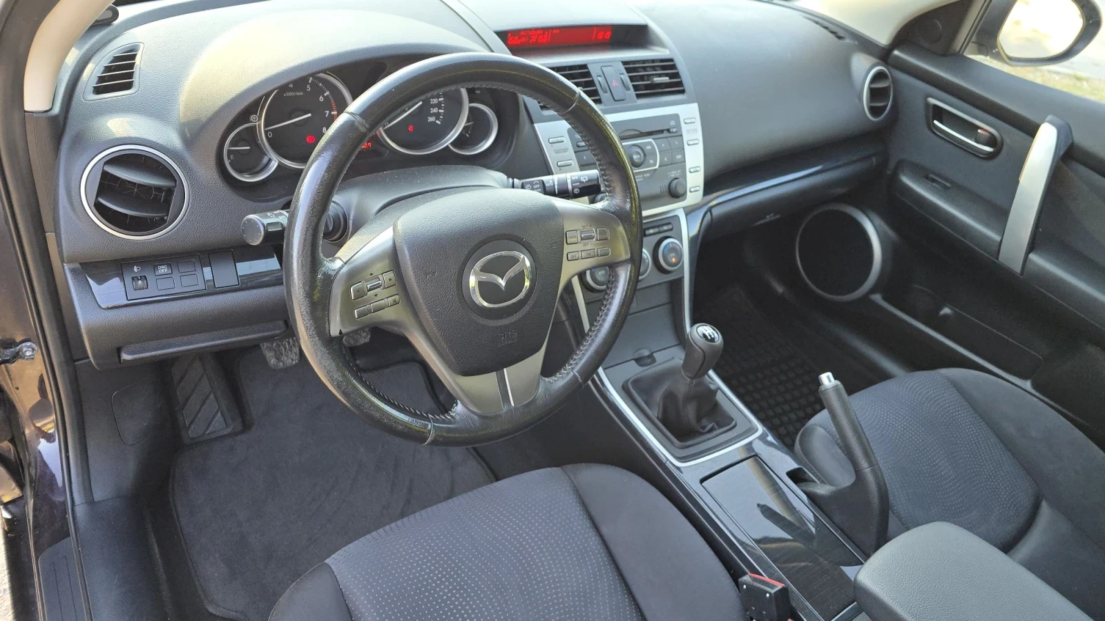 Mazda 6, снимка 9 - Автомобили и джипове - 55717456