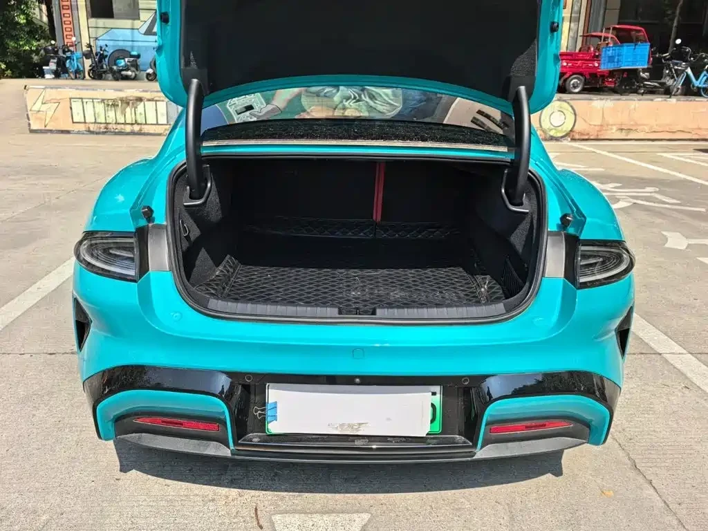 Xiaomi SU7 RWD Long Range Intelligent Driving Edition , снимка 15 - Автомобили и джипове - 56289867