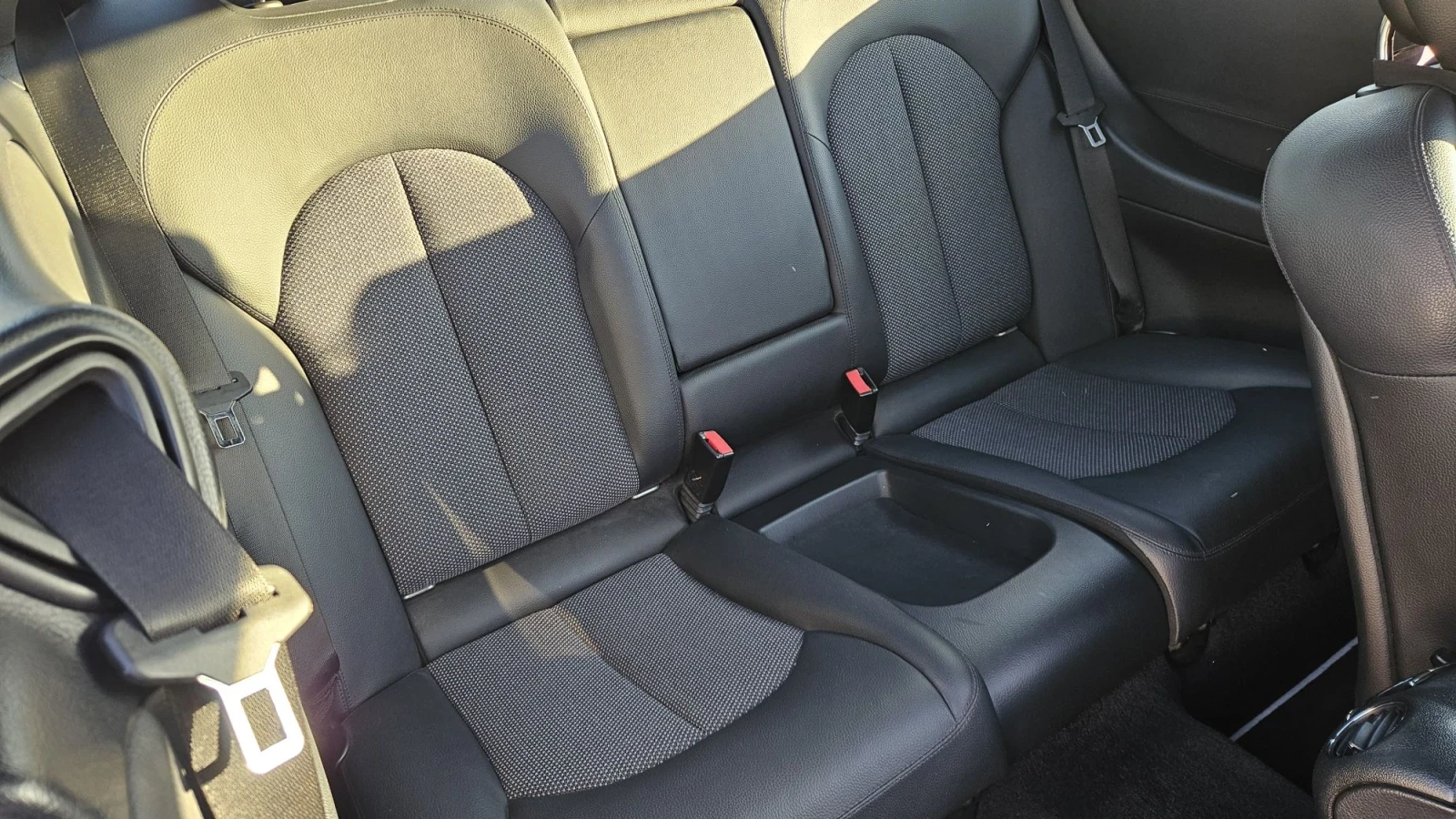 Mercedes-Benz CLK 200 Kompressor Avantgarde Газ, снимка 9 - Автомобили и джипове - 56271838