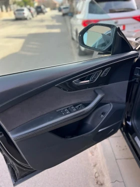 Audi SQ8 SQ8.HeadUp.Panorama.LineAssist.Quattro., снимка 12