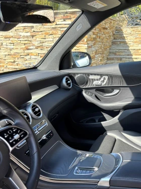 Mercedes-Benz GLC 220 MERCEDES-BENZ GLC 220 d 4MATIC | 2020 г. | 9G-TRON, снимка 9