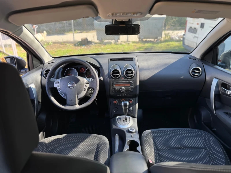 Nissan Qashqai 2.0DCI* 4x4* Автоматик, снимка 10 - Автомобили и джипове - 47584382