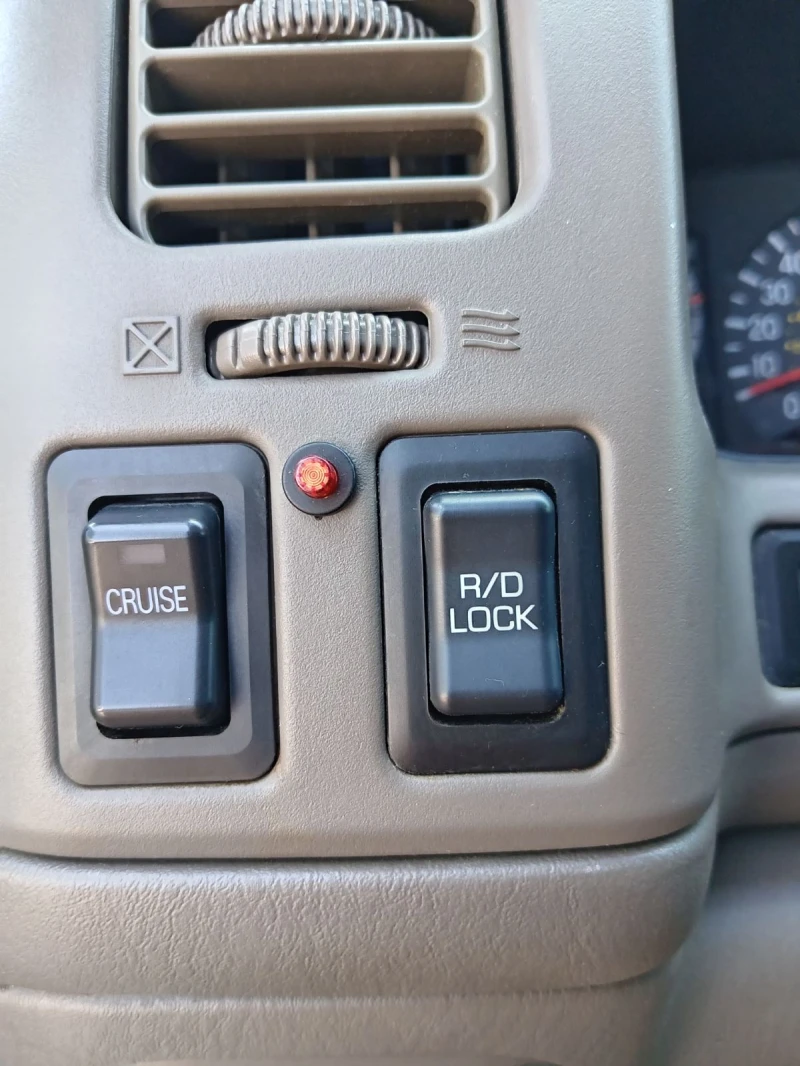 Mitsubishi Pajero sport AUTOMATIC ВНОС ОТ GREECE, снимка 10 - Автомобили и джипове - 50940225