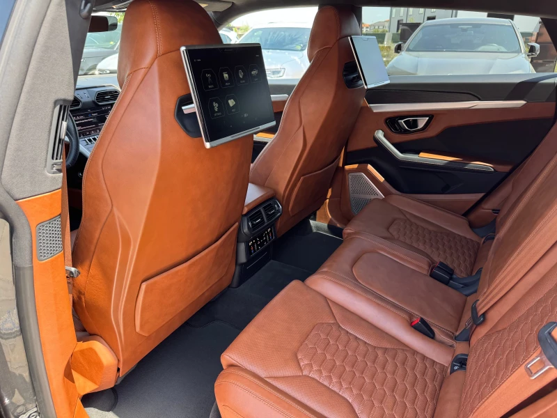 Lamborghini Urus, снимка 13 - Автомобили и джипове - 51978620