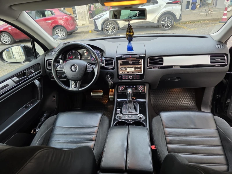 VW Touareg, снимка 10 - Автомобили и джипове - 52124886
