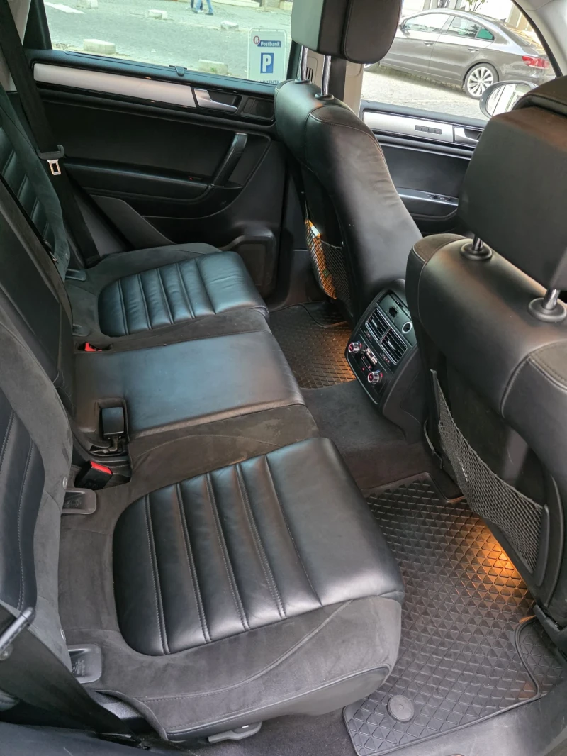 VW Touareg, снимка 13 - Автомобили и джипове - 52124886