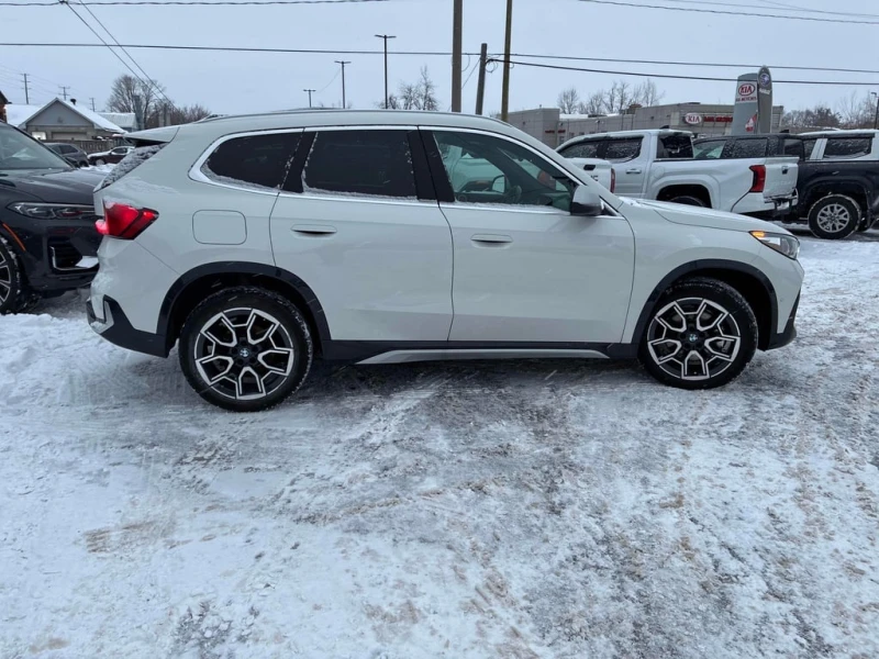 BMW X1 * xDrive28i * CARFAX * КАМЕРА * ПОДГРЕВИ * PANO, снимка 3 - Автомобили и джипове - 53434027