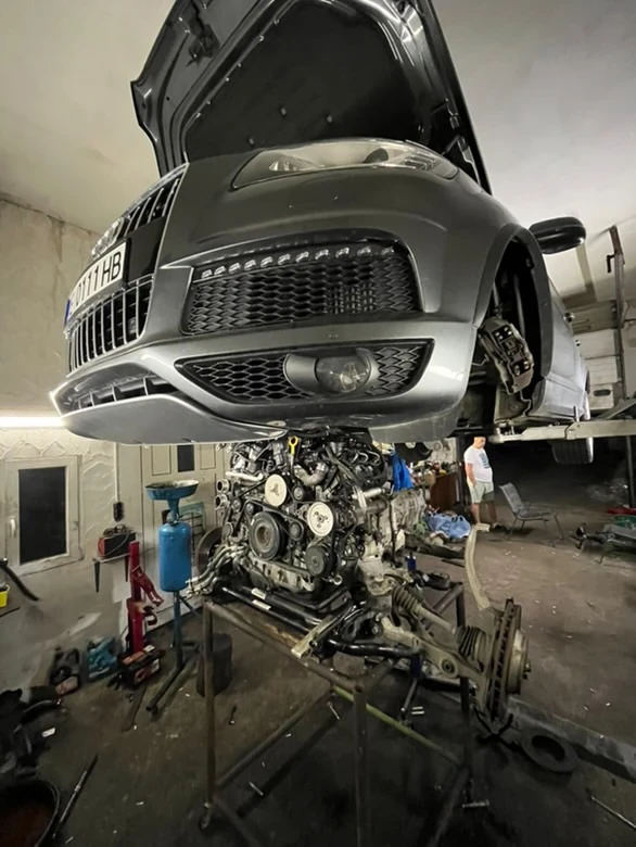 Audi Q7, снимка 14 - Автомобили и джипове - 55569727