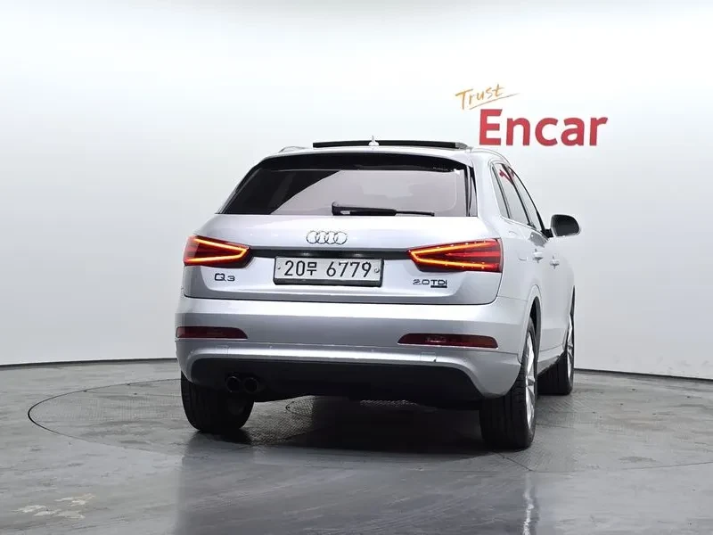 Audi Q3 2.0 TDI Quattro - САМО 30% АВАНС, снимка 8 - Автомобили и джипове - 56066336