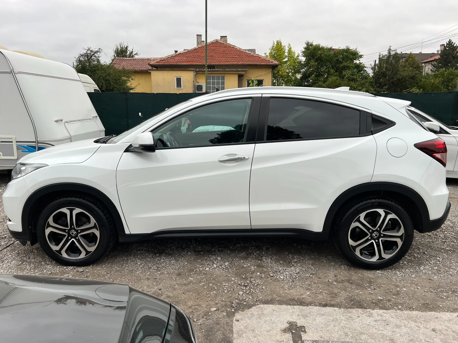 Honda Hr-v 103841км./3HGRU8790GM405653/ПАНОРАМА/КОЖА/LED/PDC/ - изображение 2