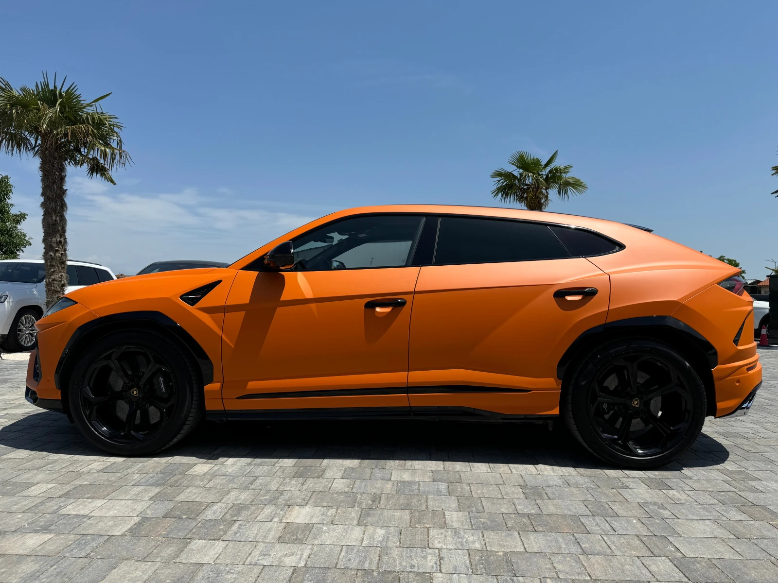 Lamborghini Urus  - изображение 4