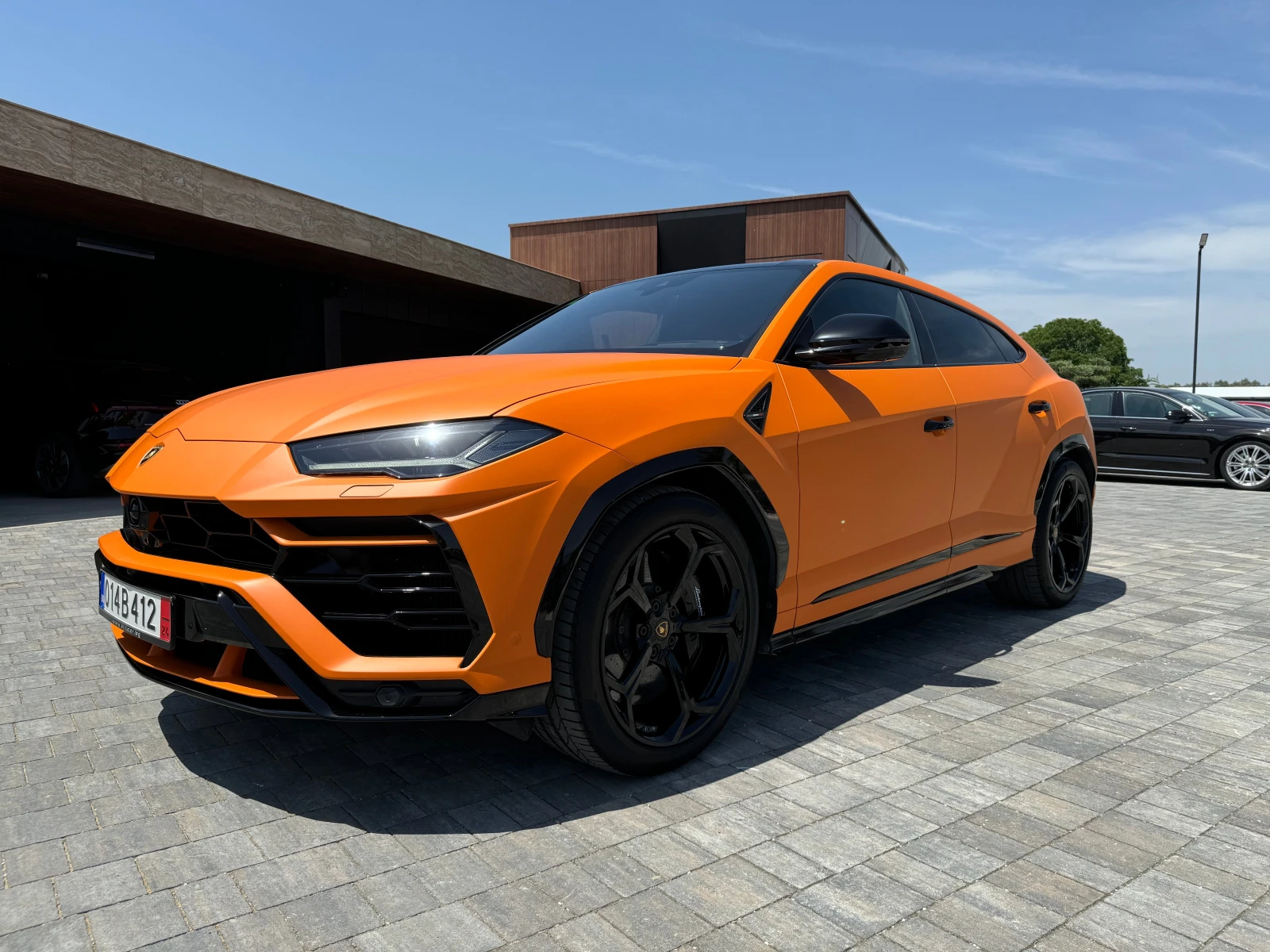 Lamborghini Urus  - изображение 2
