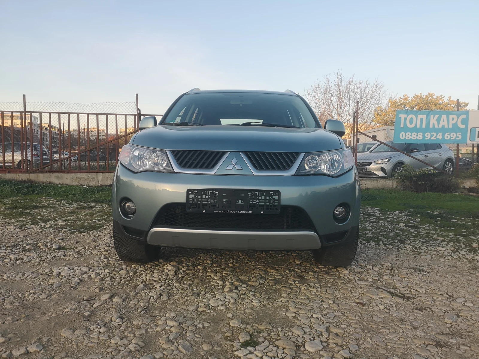 Mitsubishi Outlander 2.4i 4x4 121000km gas - изображение 2