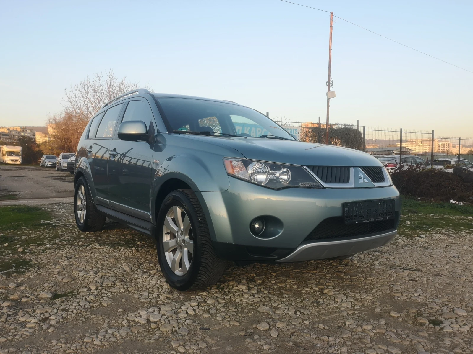 Mitsubishi Outlander 2.4i 4x4 121000km gas - изображение 3