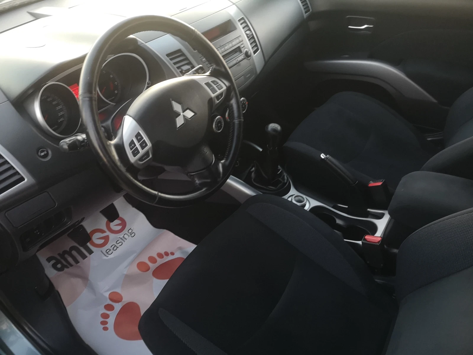 Mitsubishi Outlander 2.4i 4x4 121000km gas - изображение 8