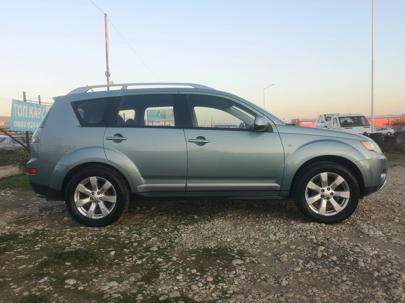 Mitsubishi Outlander 2.4i 4x4 121000km gas - изображение 4