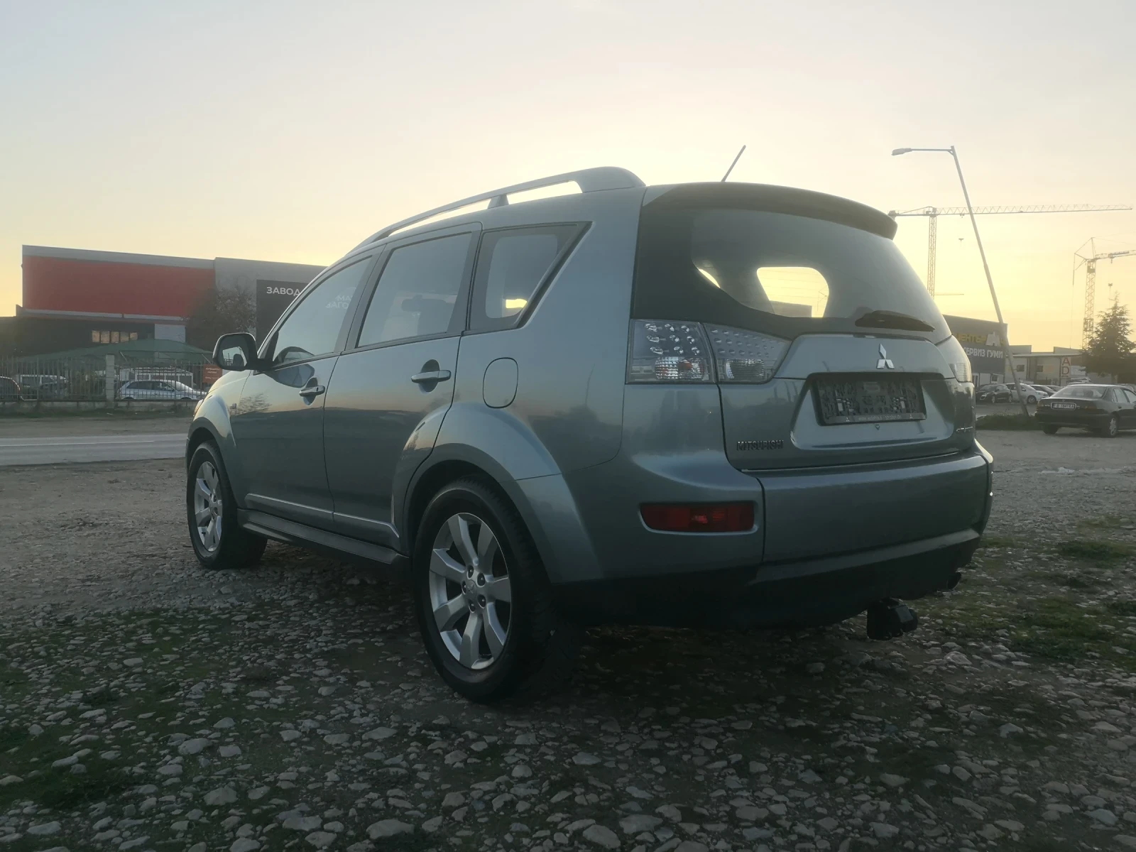 Mitsubishi Outlander 2.4i 4x4 121000km gas - изображение 5