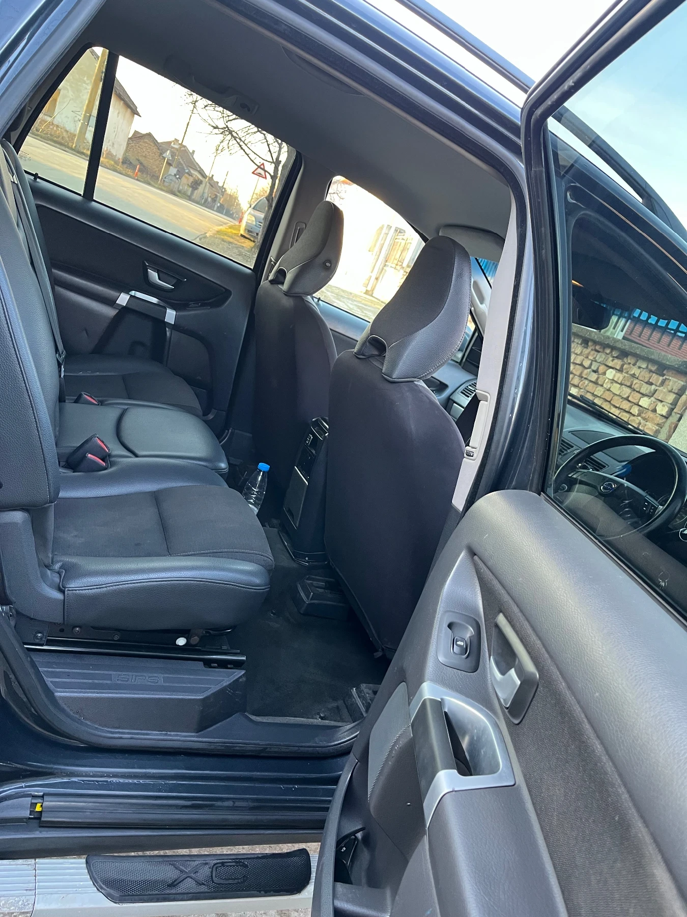 Volvo Xc90 2.4 D5 AWD - изображение 4