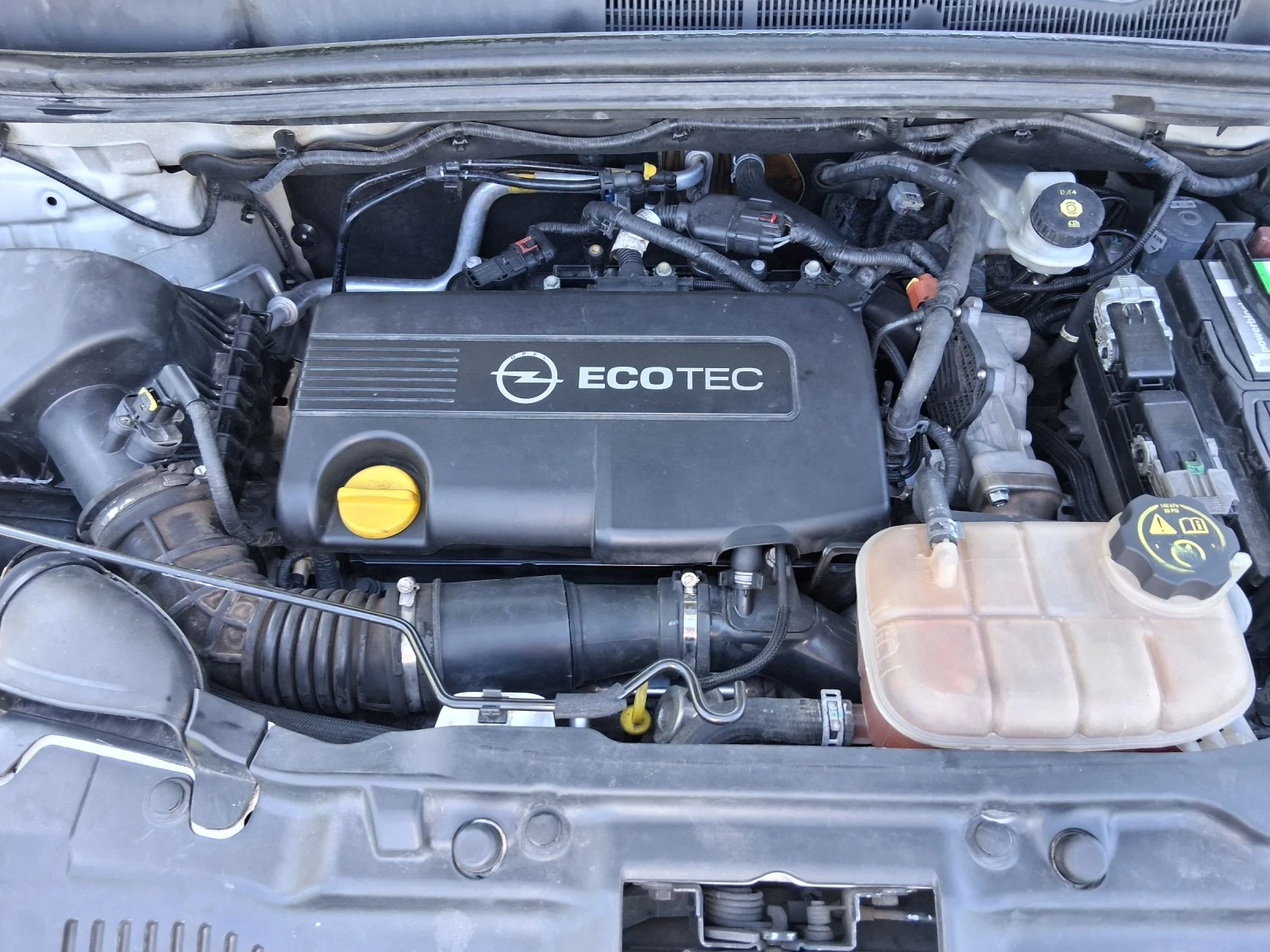 Opel Mokka 1.7, снимка 8 - Автомобили и джипове - 54245561