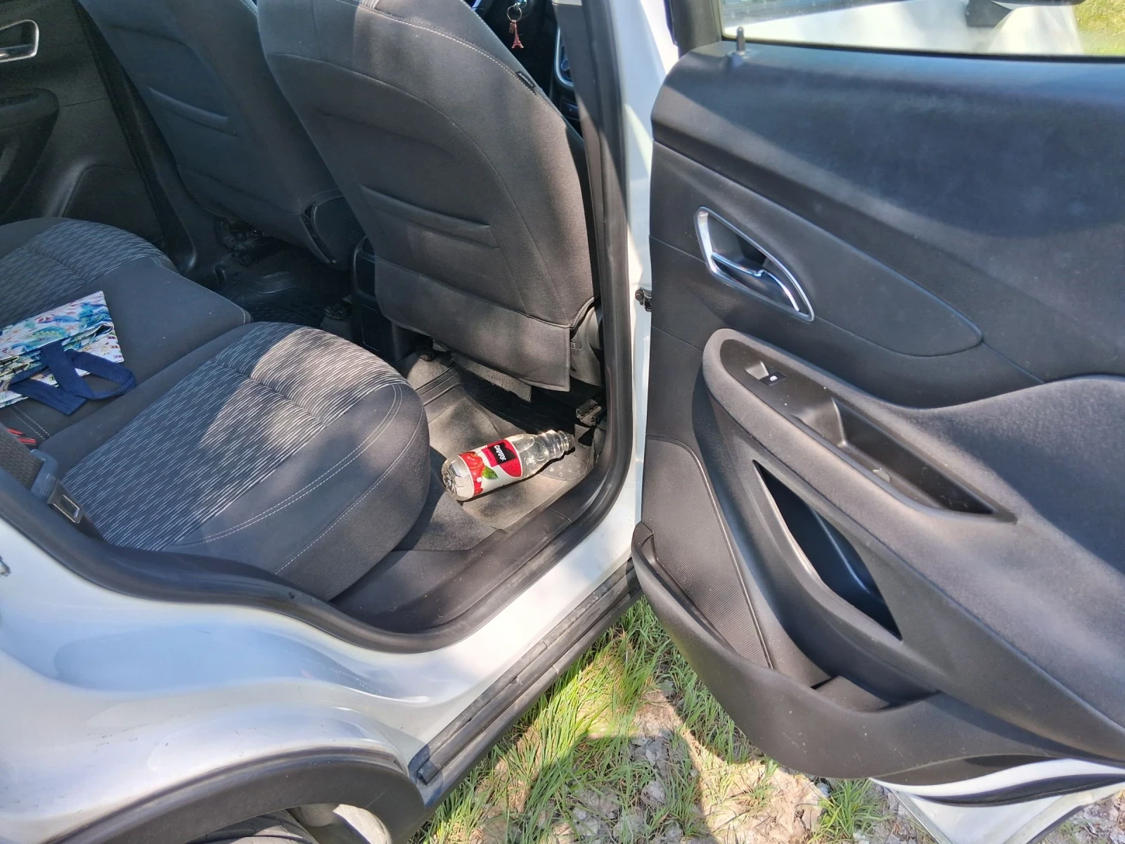 Opel Mokka 1.7, снимка 13 - Автомобили и джипове - 54245561