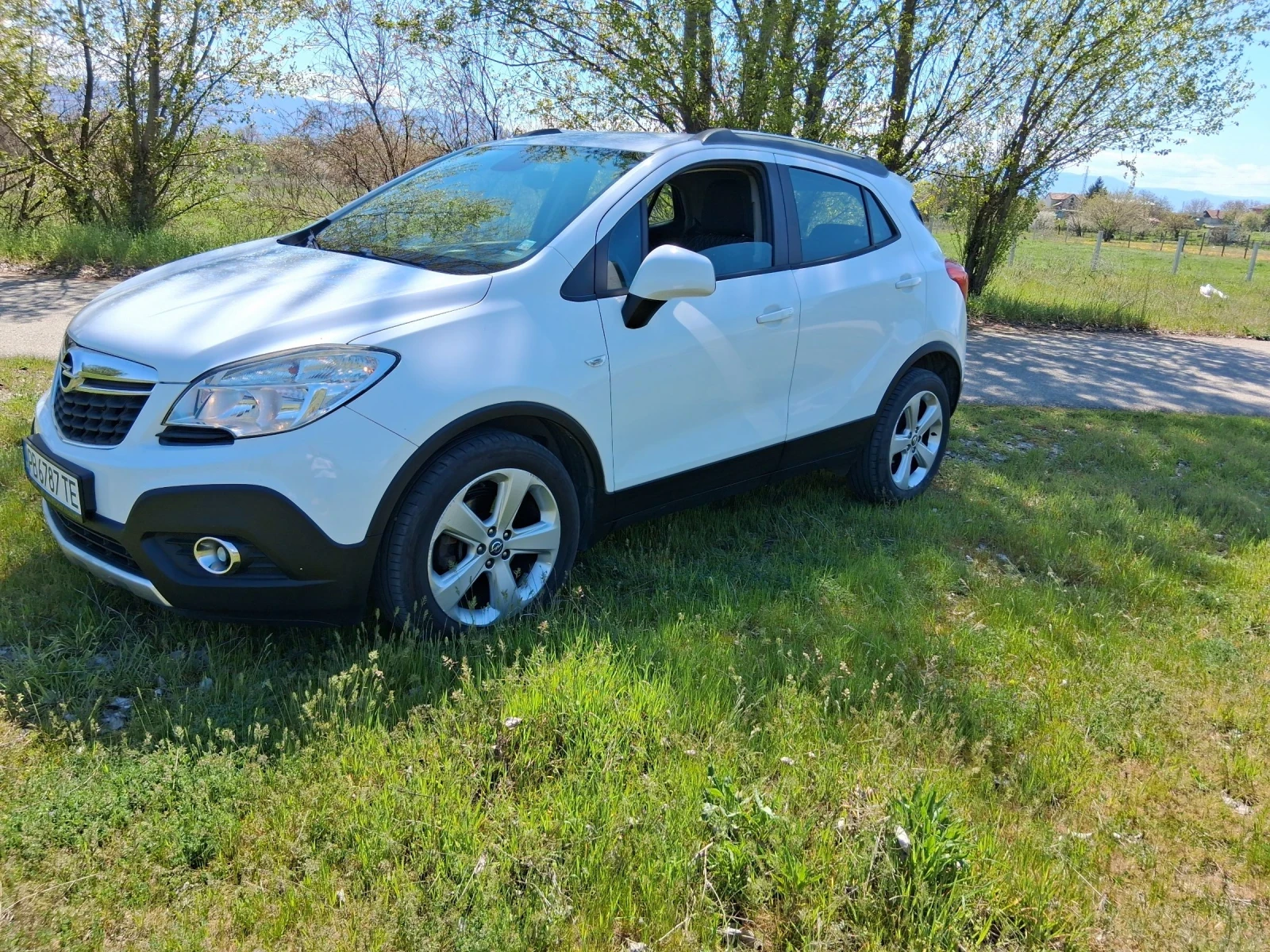 Opel Mokka 1.7, снимка 2 - Автомобили и джипове - 54245561