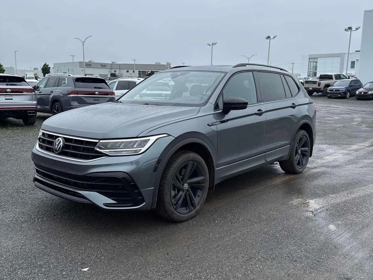 VW Tiguan Comfortline R Line Black Edition | CARFAX