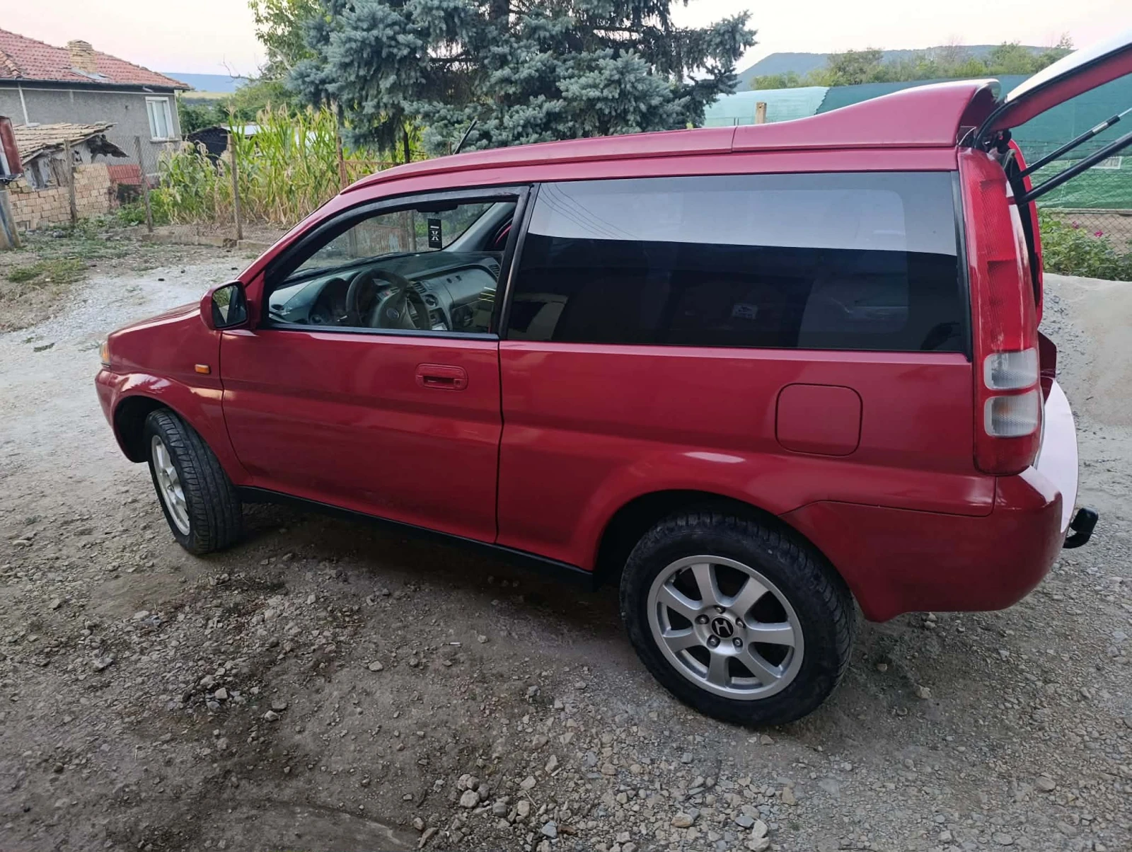 Honda Hr-v SUV, снимка 3 - Автомобили и джипове - 55631679