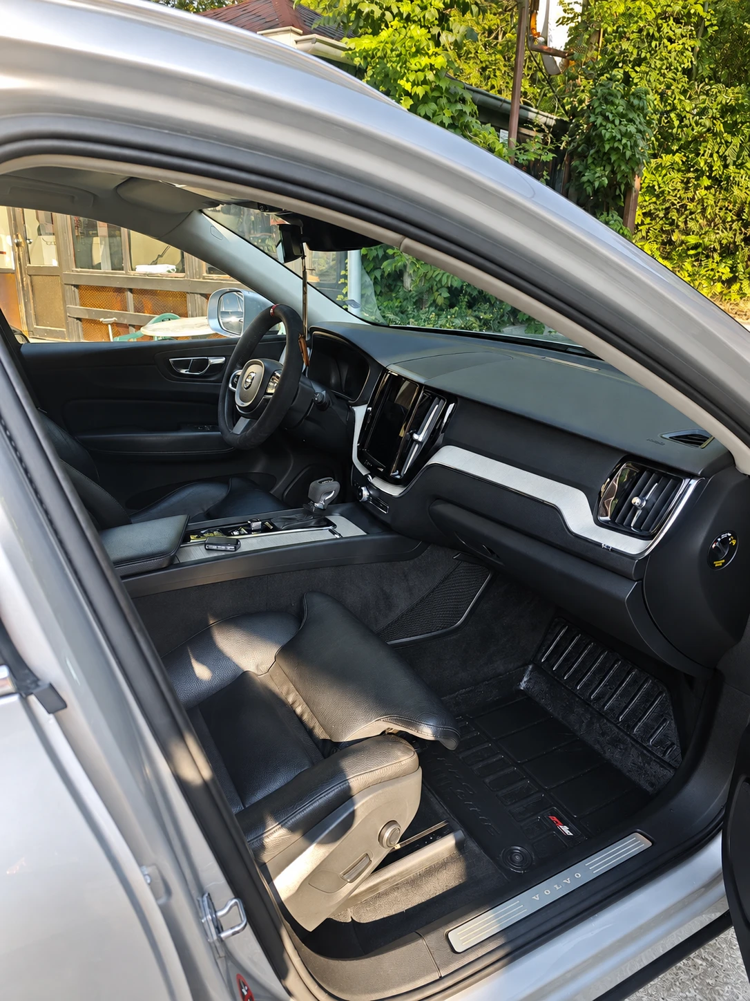 Volvo XC60 11.2017, снимка 6 - Автомобили и джипове - 55770533