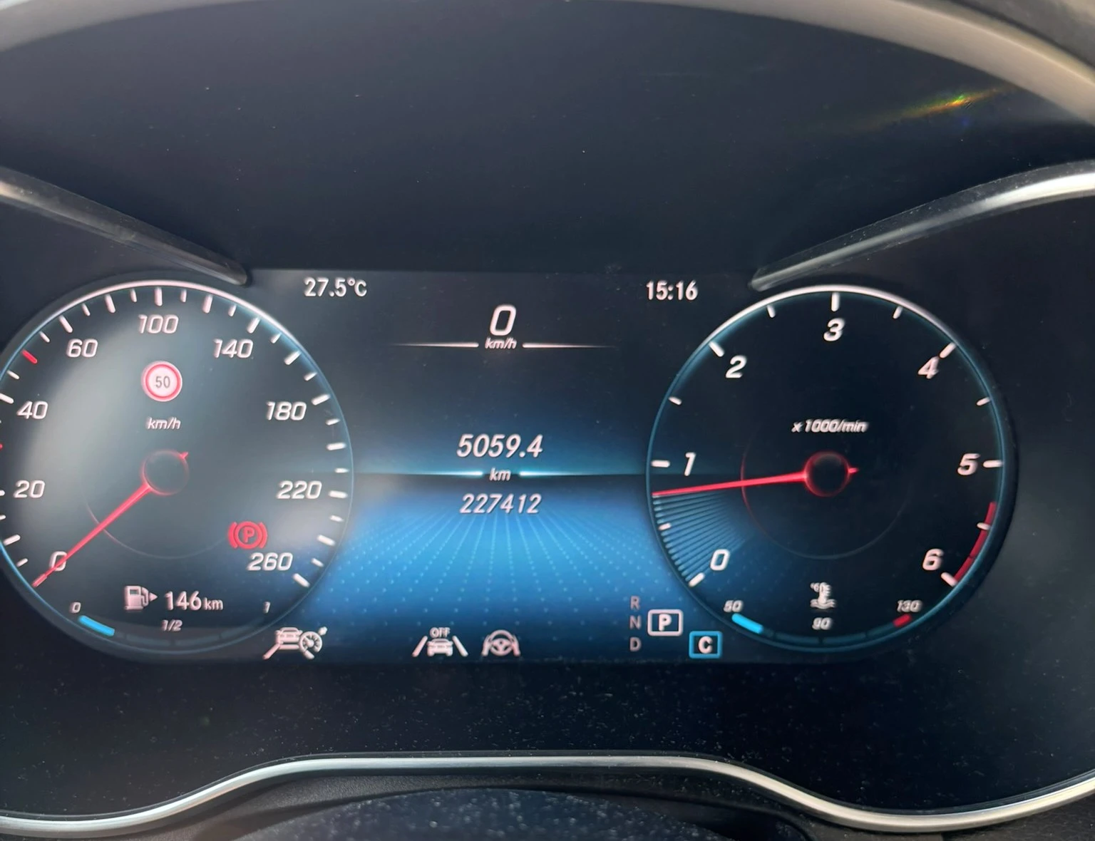 Mercedes-Benz GLC 220 MERCEDES-BENZ GLC 220 d 4MATIC | 2020 г. | 9G-TRON, снимка 11 - Автомобили и джипове - 56161798