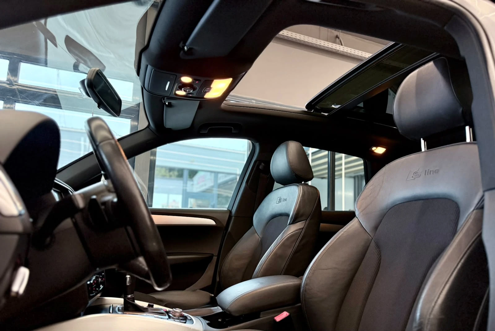 Audi Q5 Quattro* S-Line* Pano* ЛИЗИНГ, снимка 8 - Автомобили и джипове - 56658313