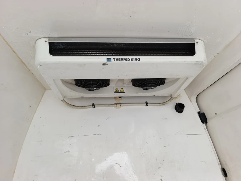 Mercedes-Benz Sprinter 313 ХЛАДИЛЕН, 2010г. НОВ ВНОС, снимка 6 - Бусове и автобуси - 52093087