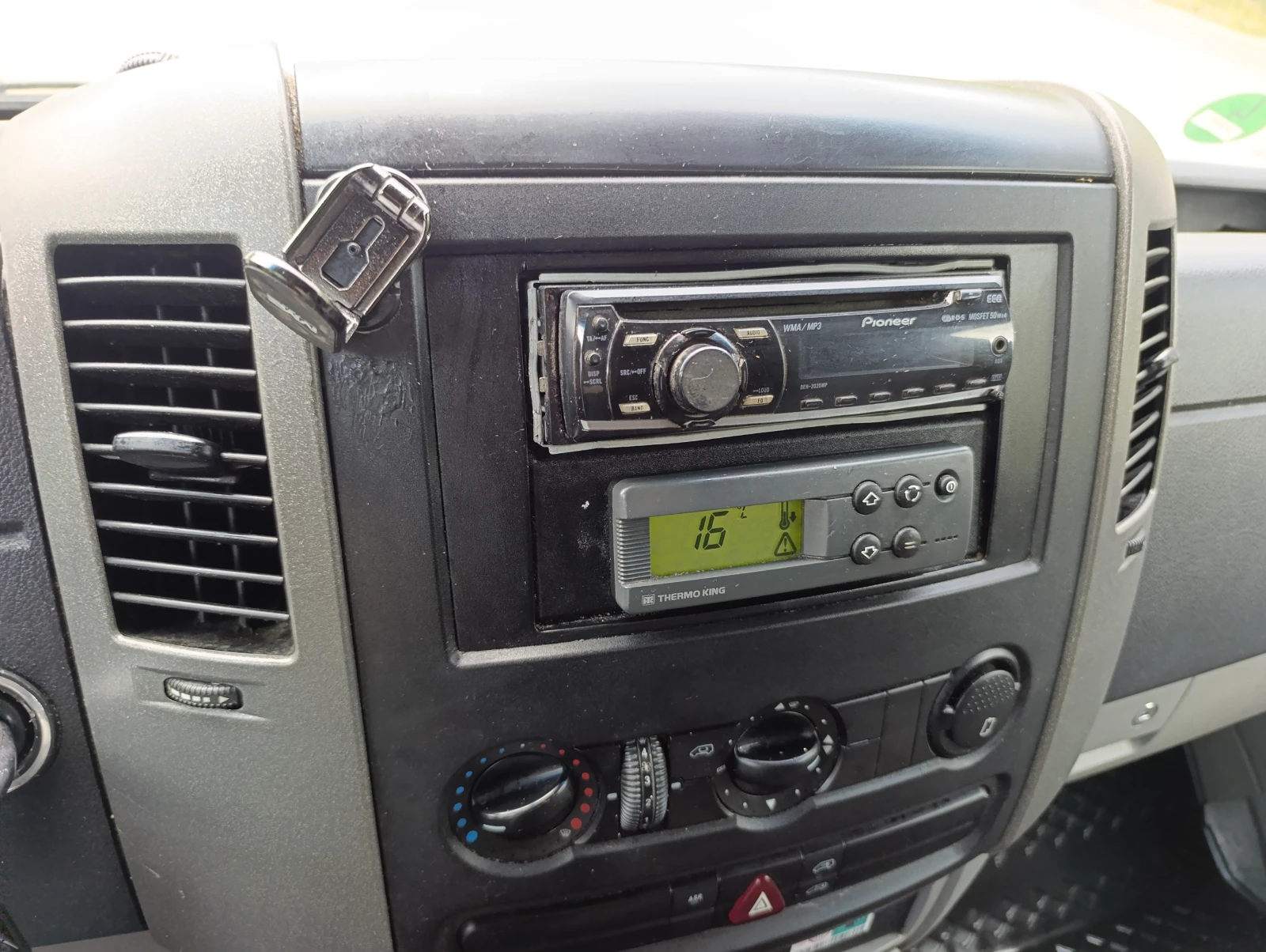 Mercedes-Benz Sprinter 313 ХЛАДИЛЕН, 2010г. НОВ ВНОС - изображение 9
