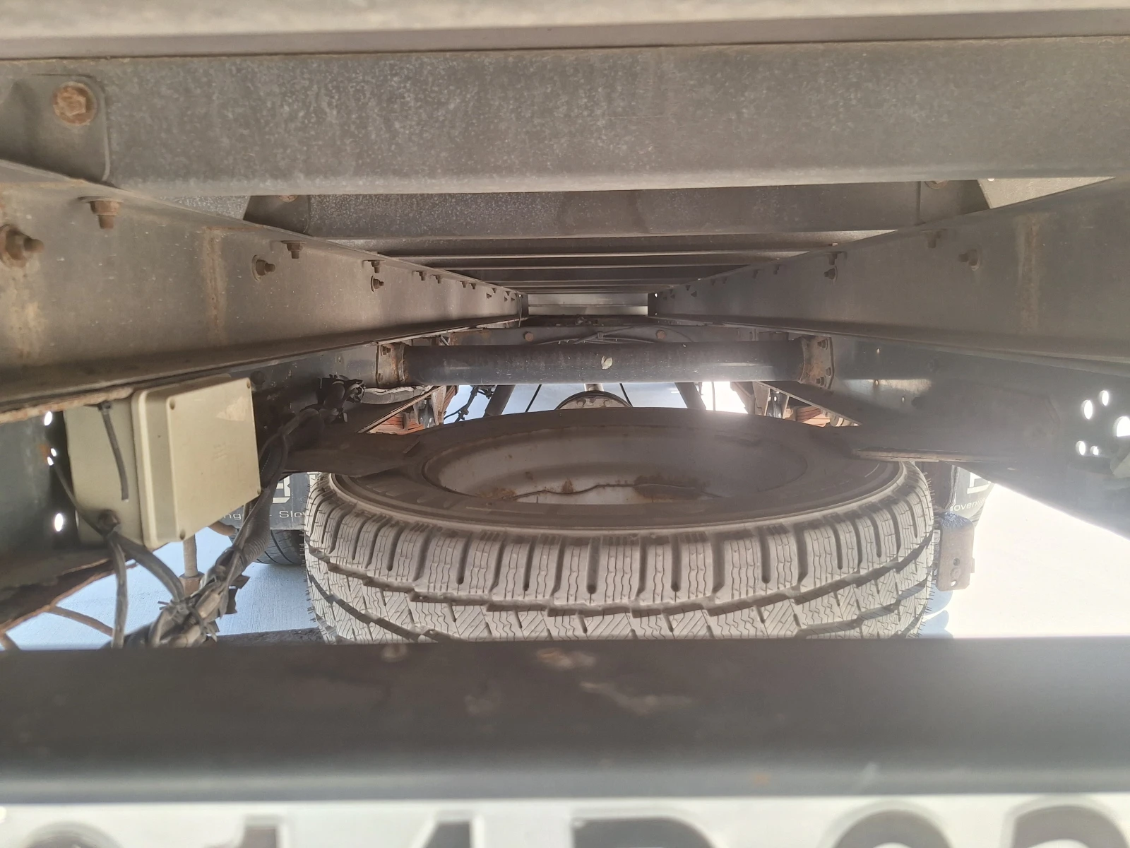 Iveco Daily 35C17 Климатик 5.30см Б категория, снимка 14 - Бусове и автобуси - 55236687