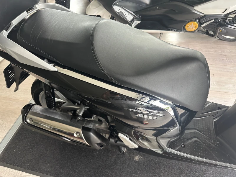 Honda Sh 300i ABS/LED, снимка 4 - Мотоциклети и мототехника - 51300527