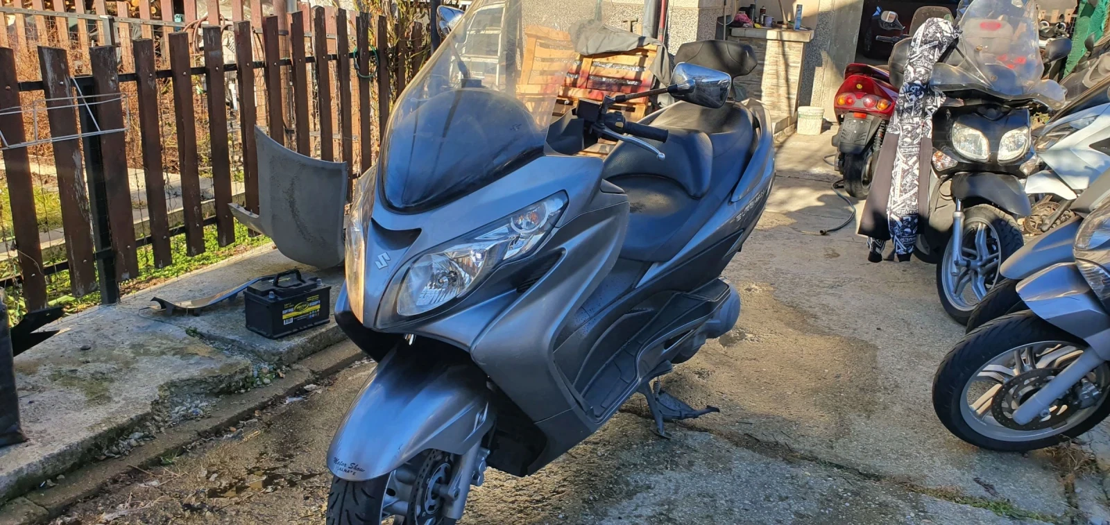 Suzuki Burgman  400  ie  | Mobile.bg   13