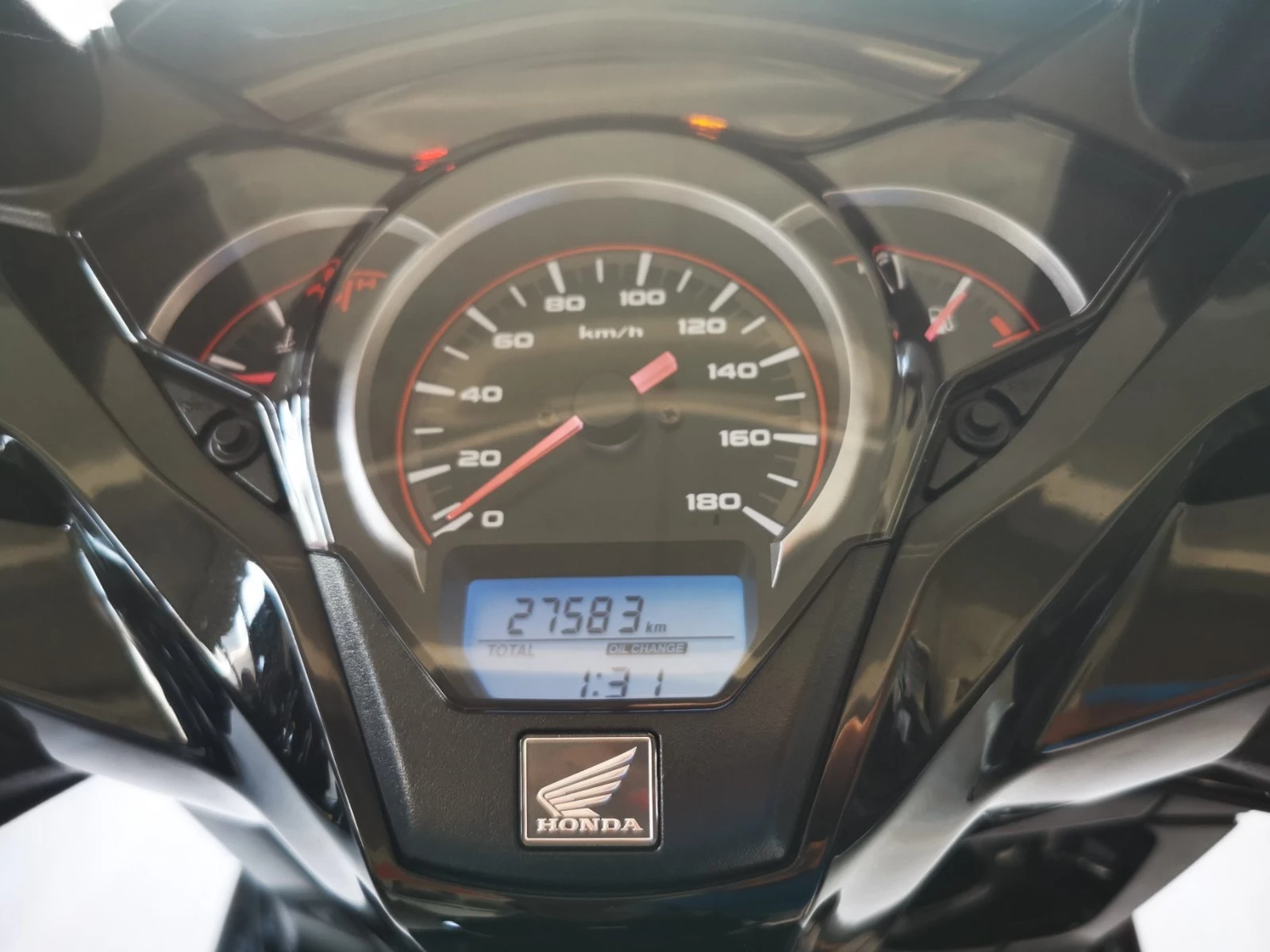 Honda Sh 300i ABS/LED - изображение 2