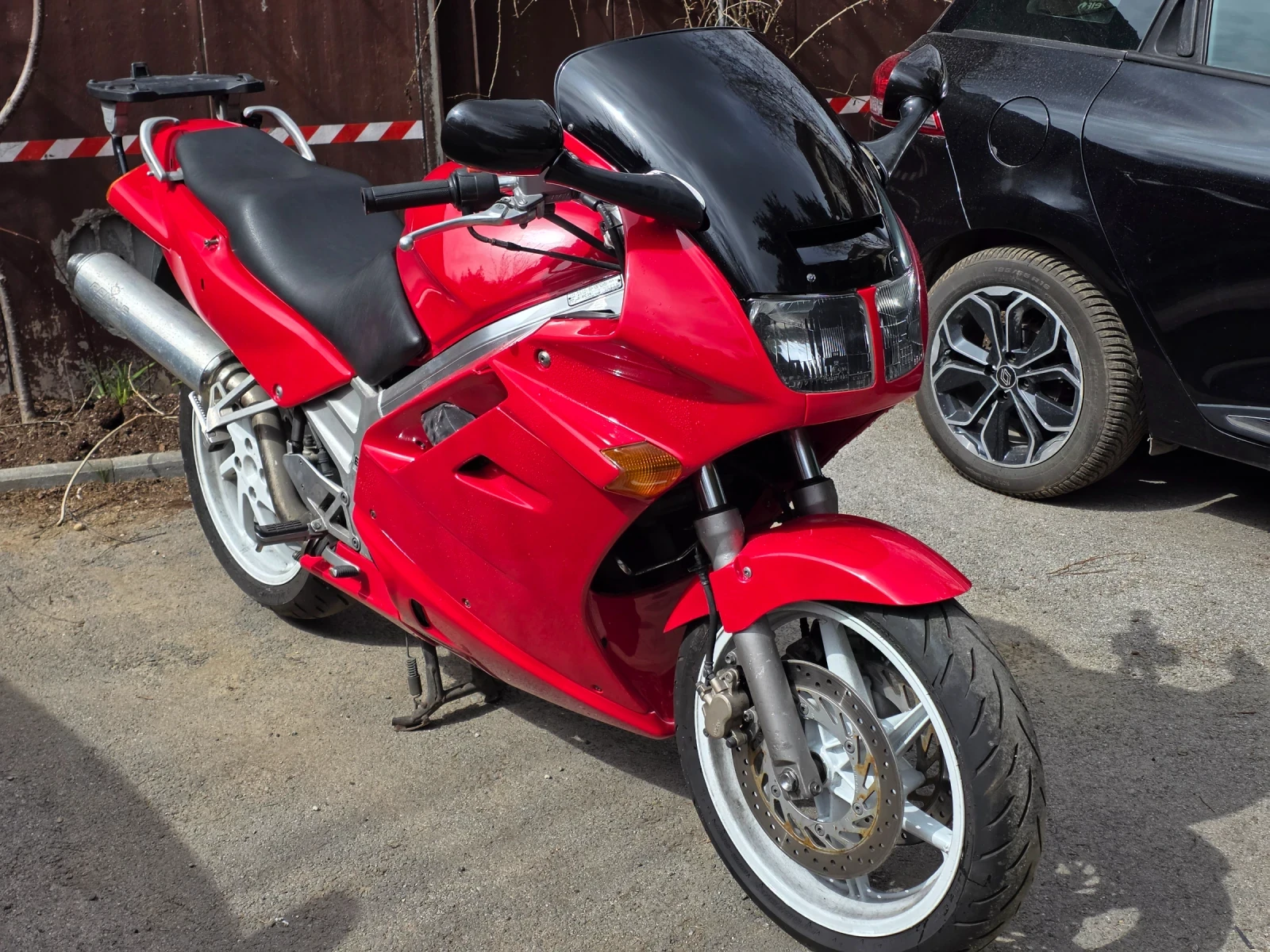 Honda Vfr 750F, снимка 9 - Мотоциклети и мототехника - 54993251