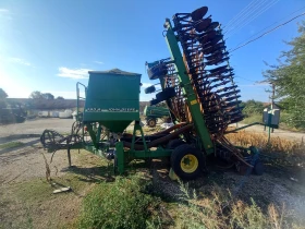 Сеялка Друга марка JD740A 9M, снимка 1
